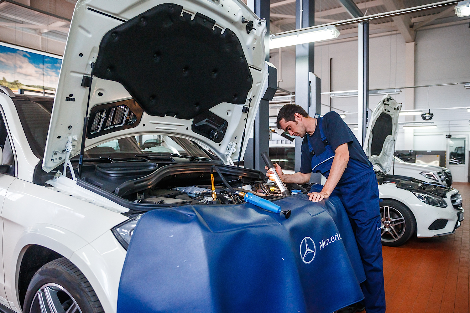 Проверка тех.жидкостей и световых приборов Nissan Cube в городе Минеральные  Воды КЛЮЧАВТО | Лайт